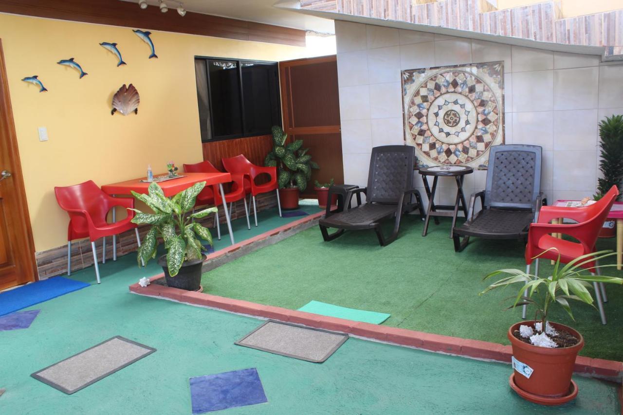 Hostal Romy Puerto Baquerizo Moreno Esterno foto