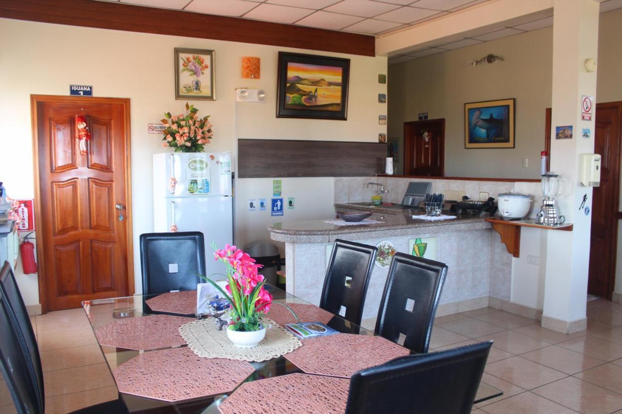 Hostal Romy Puerto Baquerizo Moreno Esterno foto